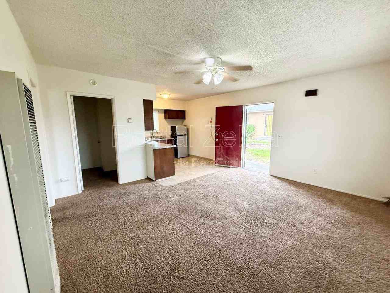 1248 W 19th St - Photo 5 of 17