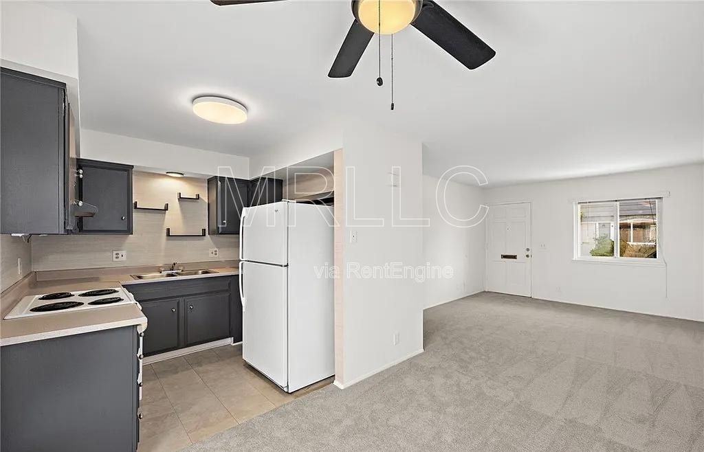 10224 Holburn Dr #10224 - Photo 7 of 8