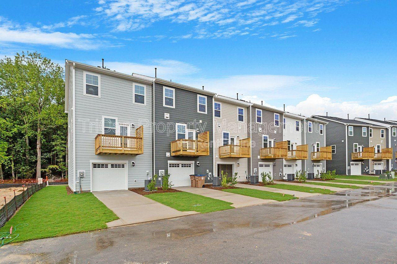 1721 Chirping Trl - Photo 3 of 30