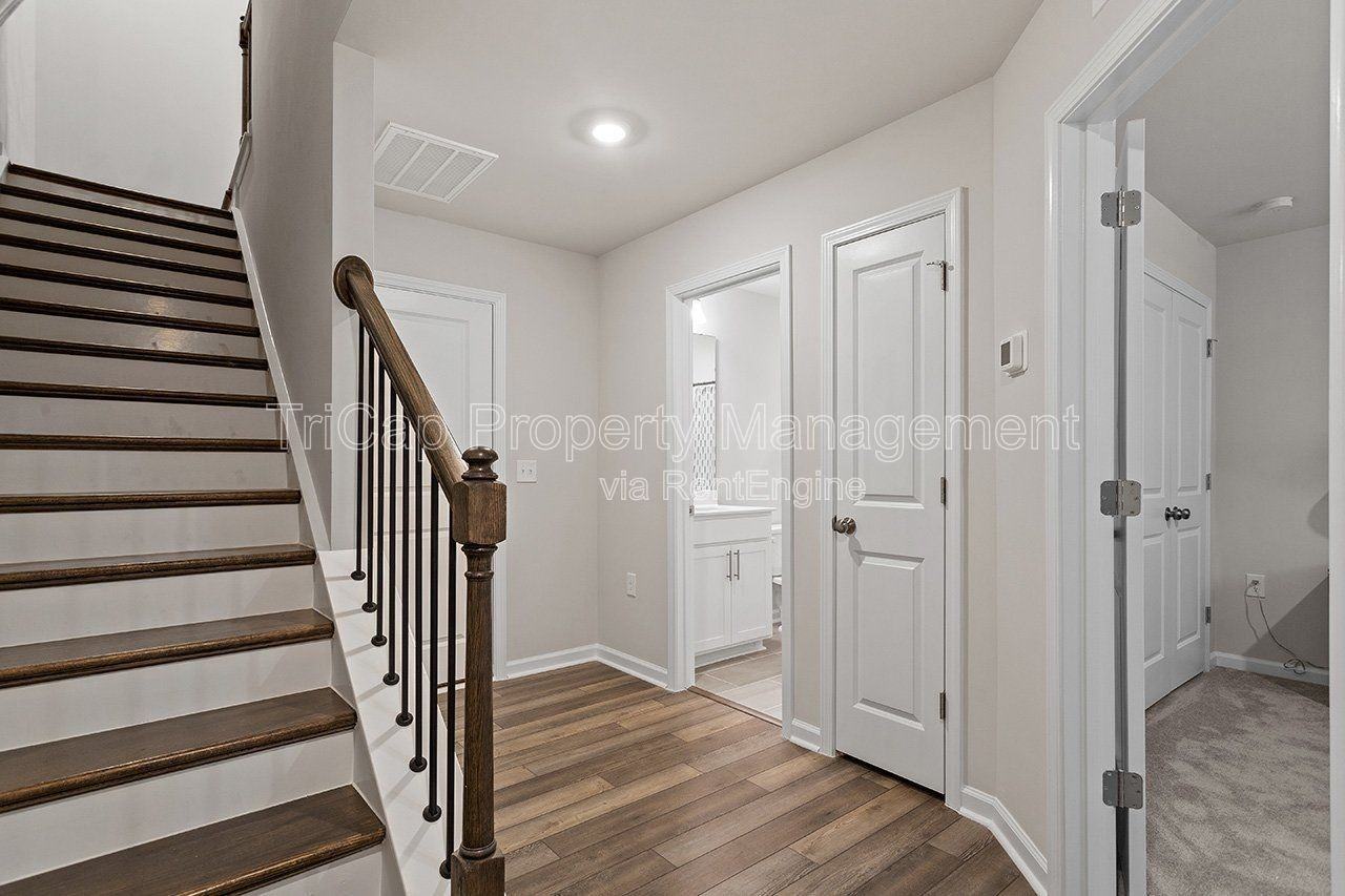 1721 Chirping Trl - Photo 4 of 30