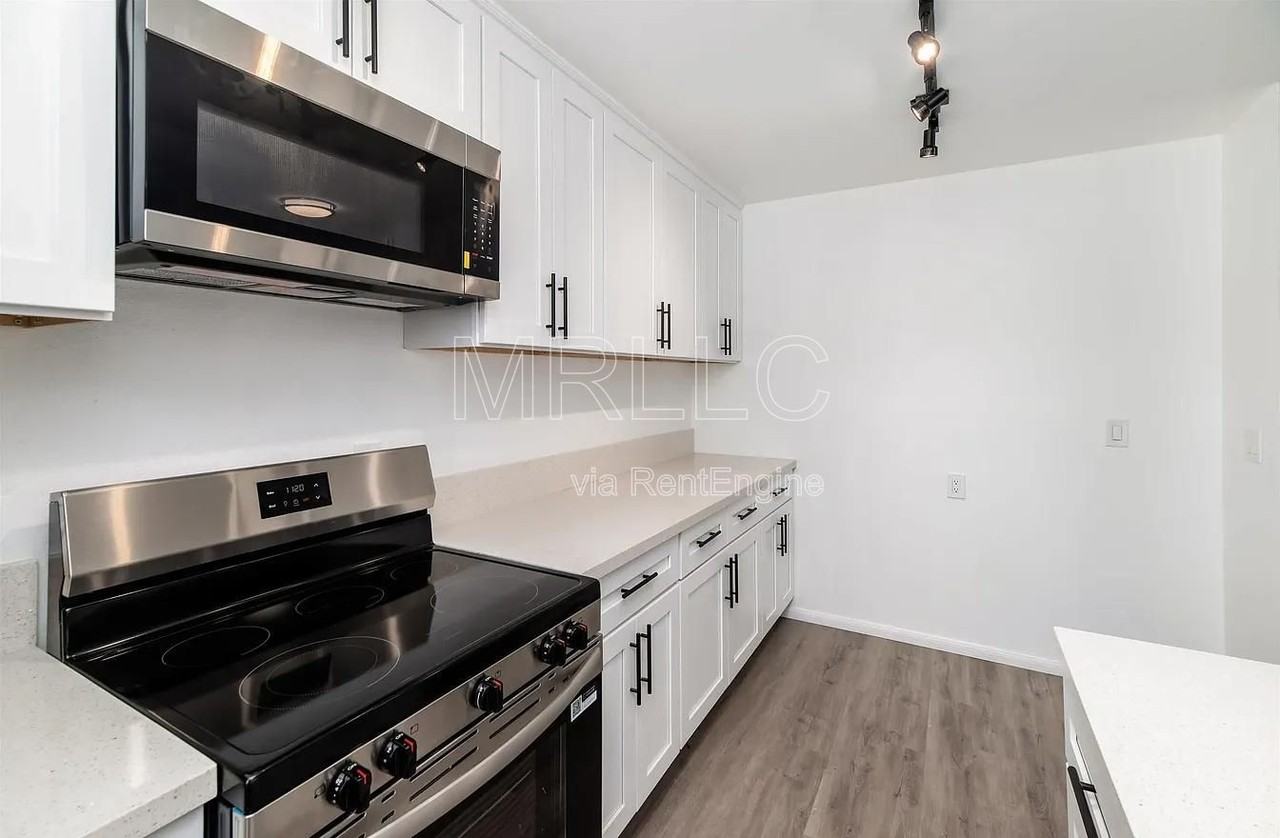 6738 University Ave #6738