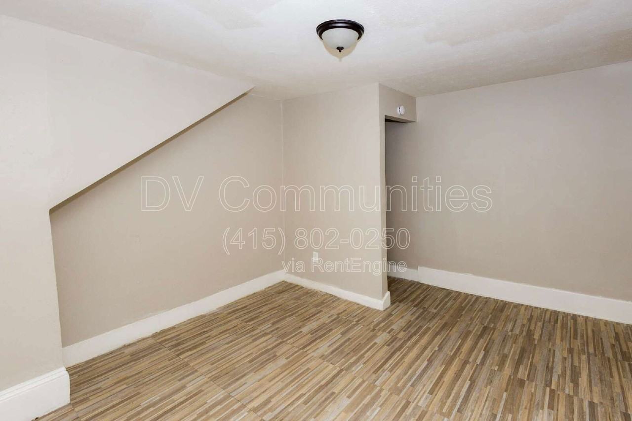 3926 Woodbridge Ave #4 - Photo 4 of 10