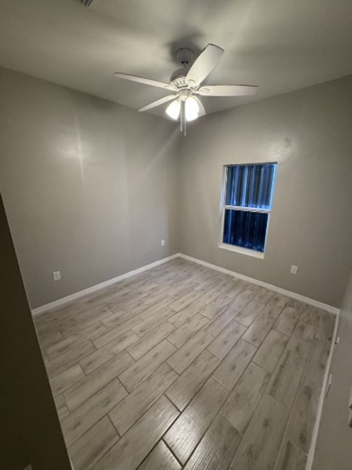 402 Ne-24 Pl - Photo 2 of 11