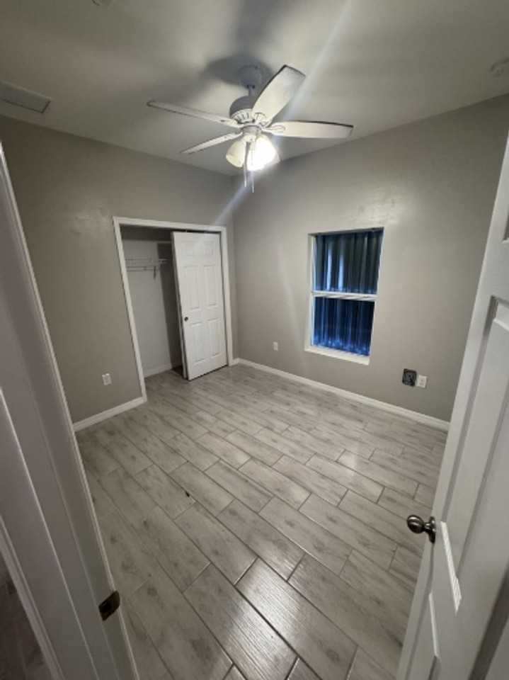 402 Ne-24 Pl - Photo 3 of 11