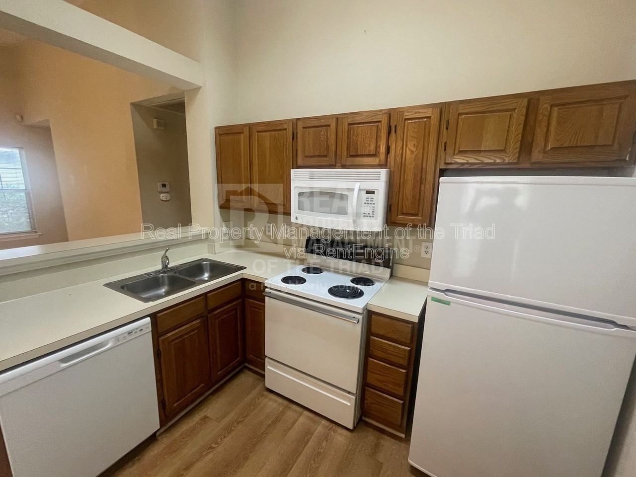 3607 Mccuiston Rd #52 - Photo 5 of 19