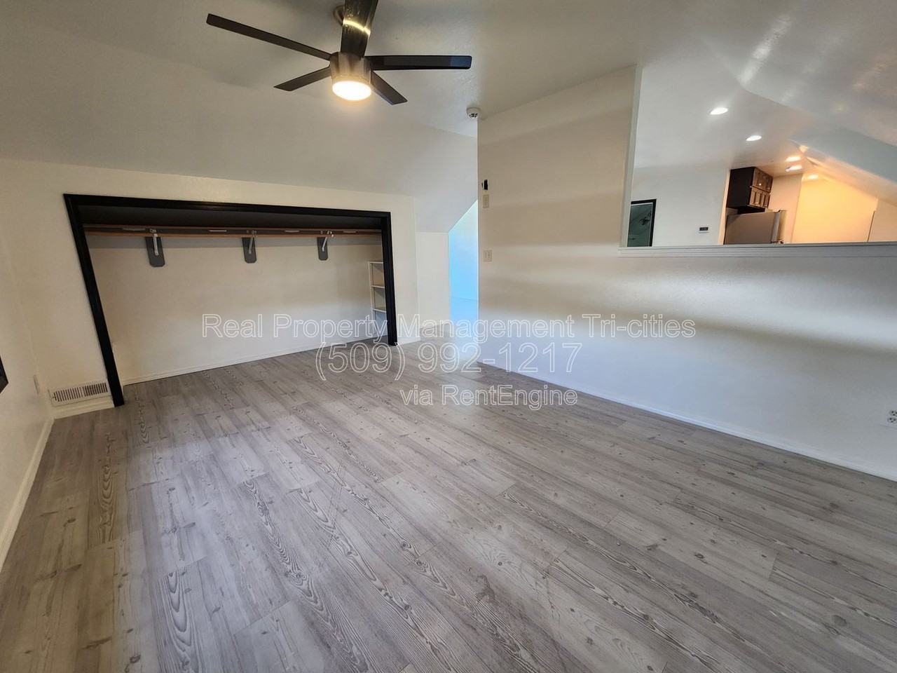 721 S Union St - Photo 3 of 9