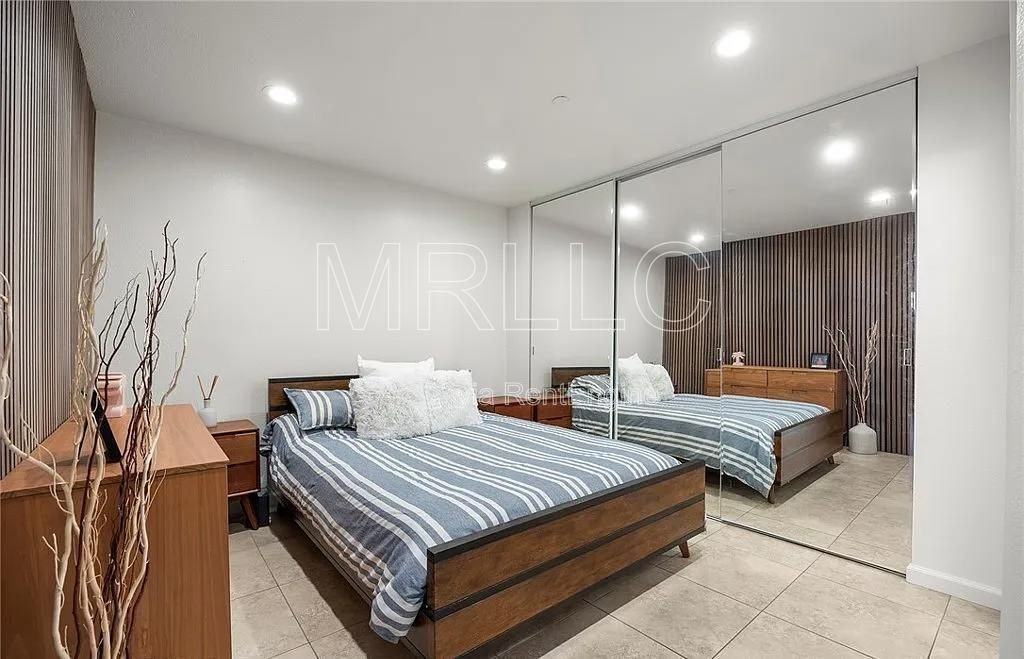 1068 Calle Del Cerro #1521 - Photo 3 of 11