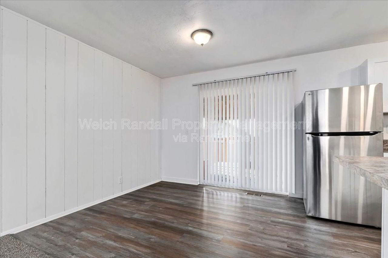 3757 W Clermont Dr - Photo 6 of 36