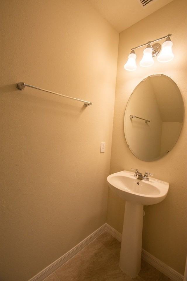 3912 Plainview Dr - Photo 5 of 23