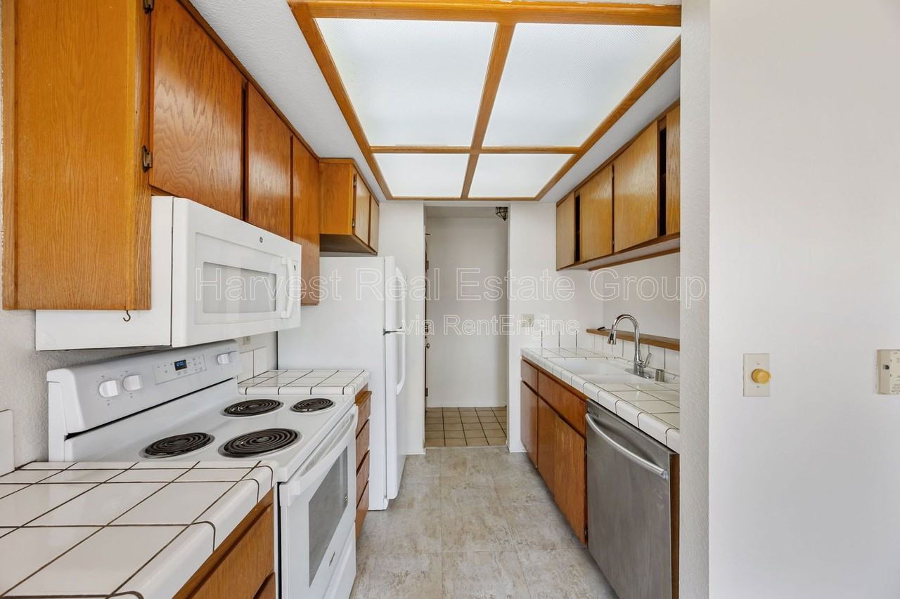 38860 Cherry Glen Cmn #1 - Photo 6 of 17