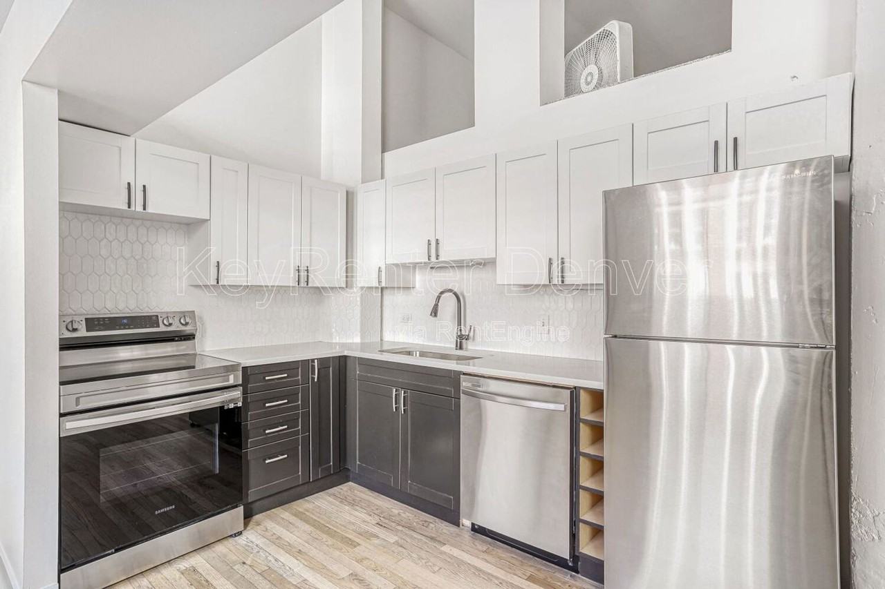 720 16th St #205 - Photo 5 of 18