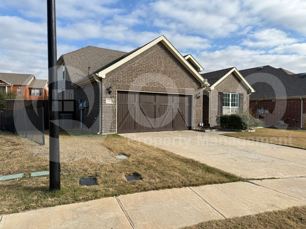 2691 Sierra Morado Dr - Photo 2 of 7