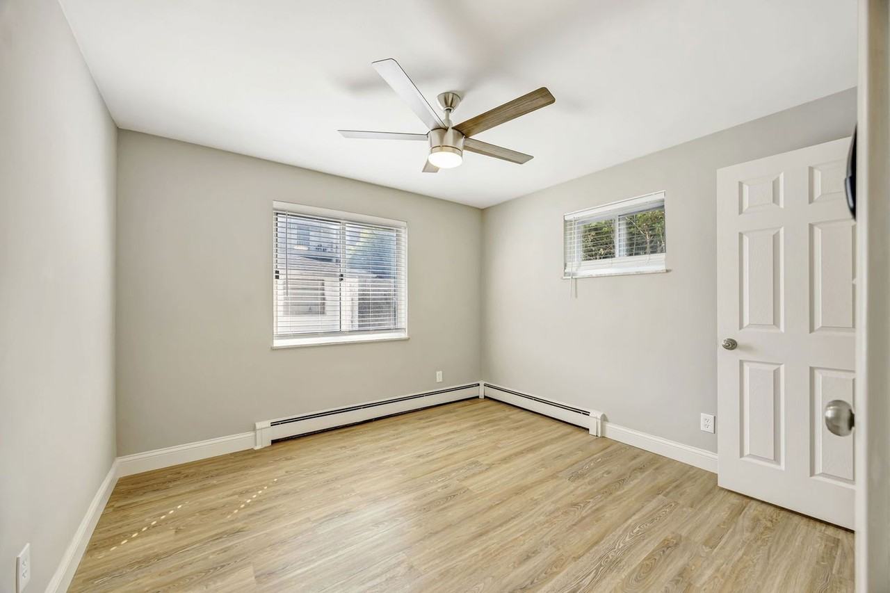 5282 Montgomery Rd #8 - Photo 6 of 19