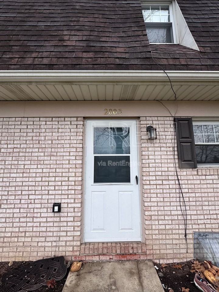 2803 Kipling Ave Nw - Photo 2 of 16