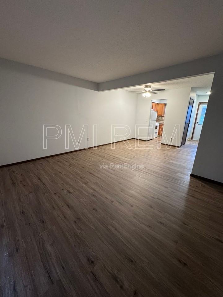 2803 Kipling Ave Nw - Photo 7 of 16