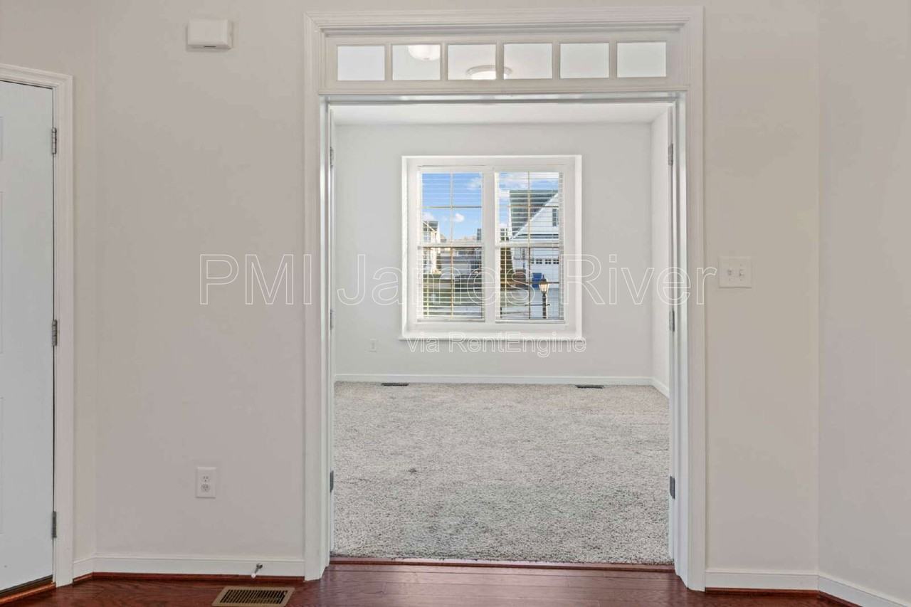 6442 Hawkswood Way - Photo 7 of 20