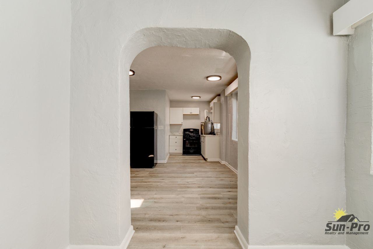 222 N Oleander Ave #3 - Photo 3 of 10