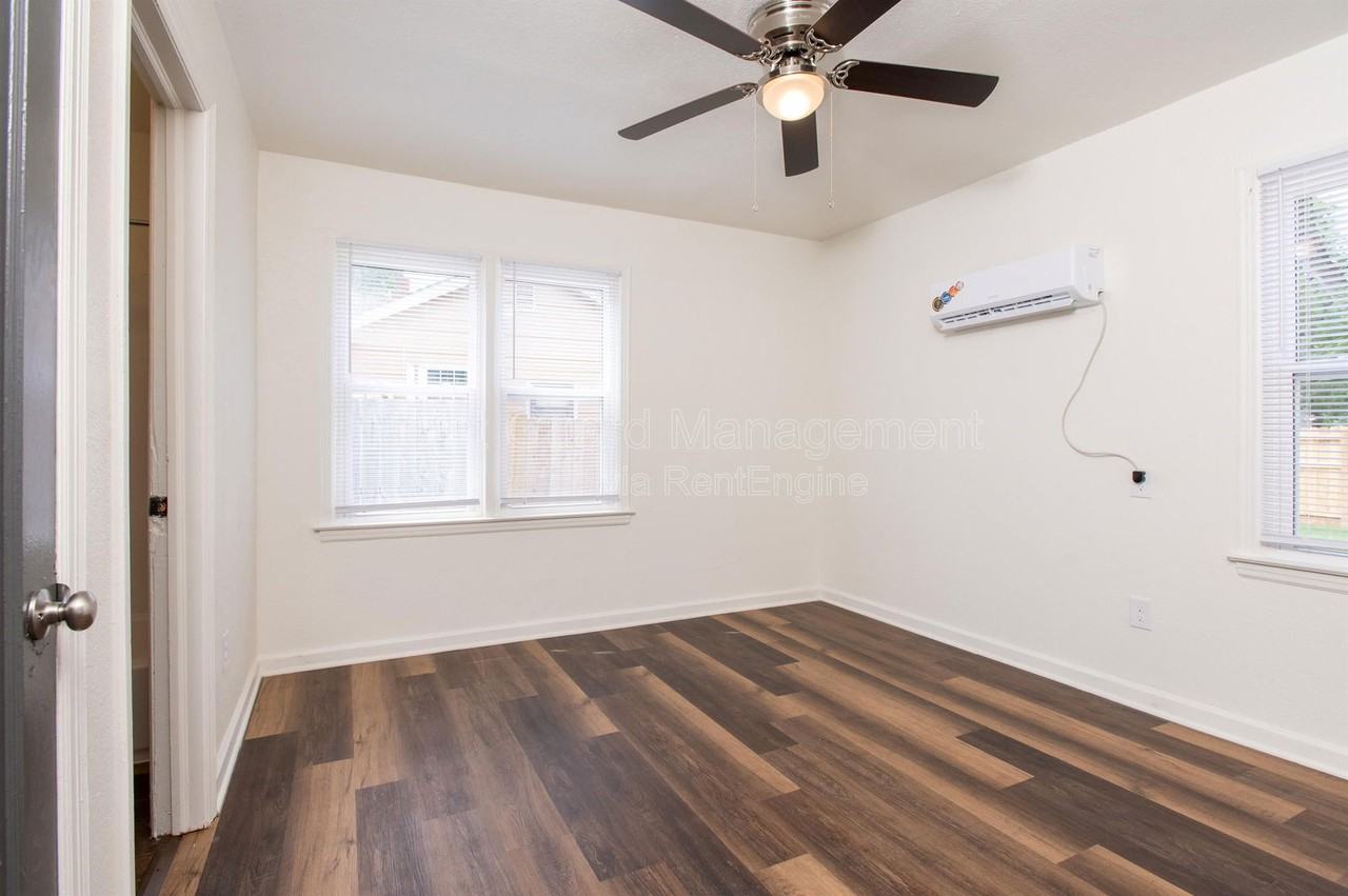 1301 E Mount Vernon Rd #1301 - Photo 7 of 20
