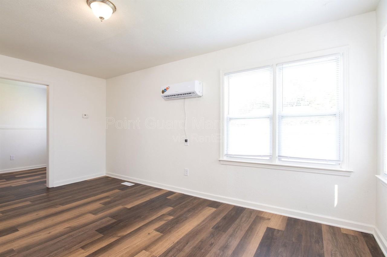 1301 E Mount Vernon Rd #1303 - Photo 2 of 23