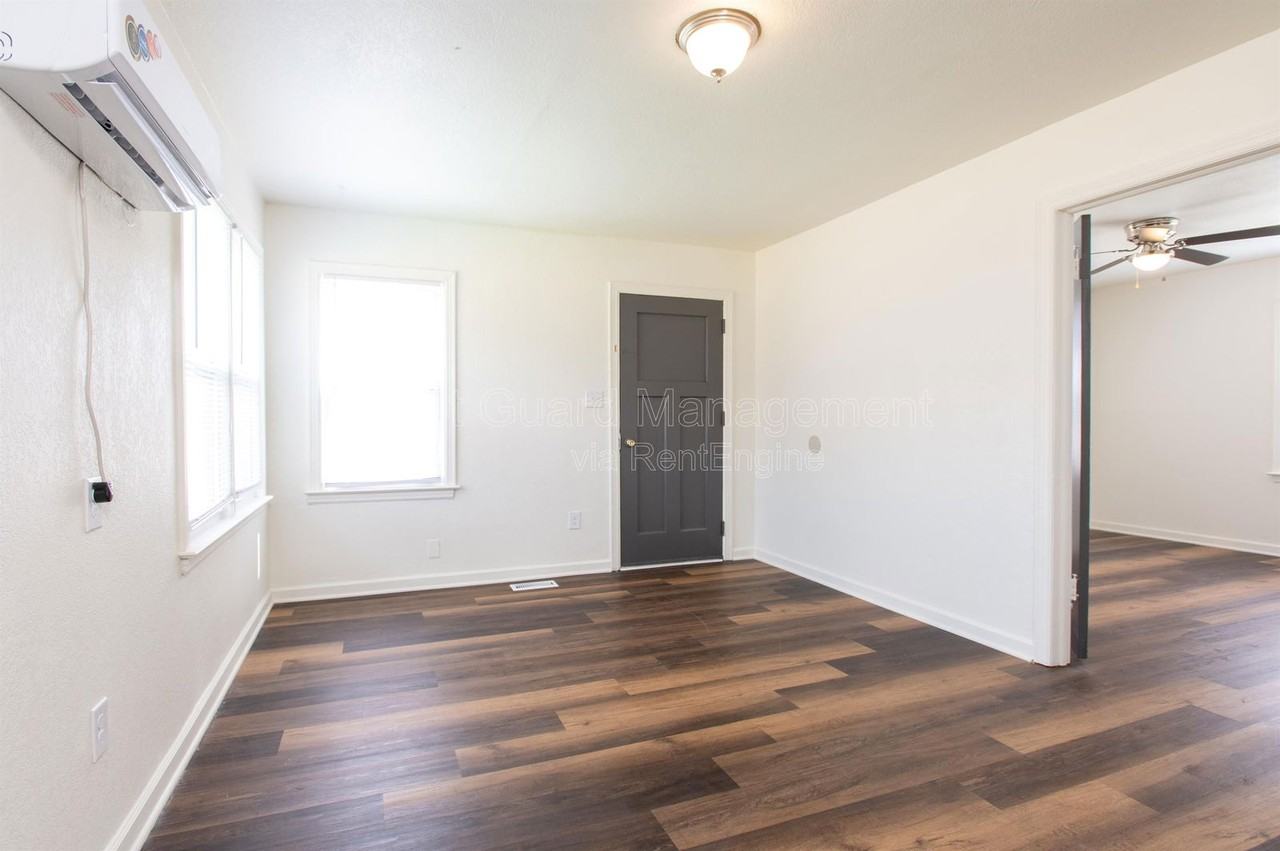 1301 E Mount Vernon Rd #1303 - Photo 5 of 23