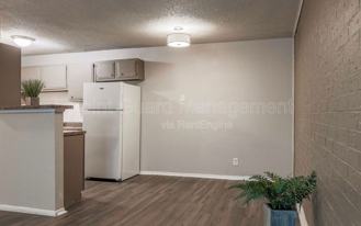 4646 S Fulton Ave #137 - Photo 1 of 1