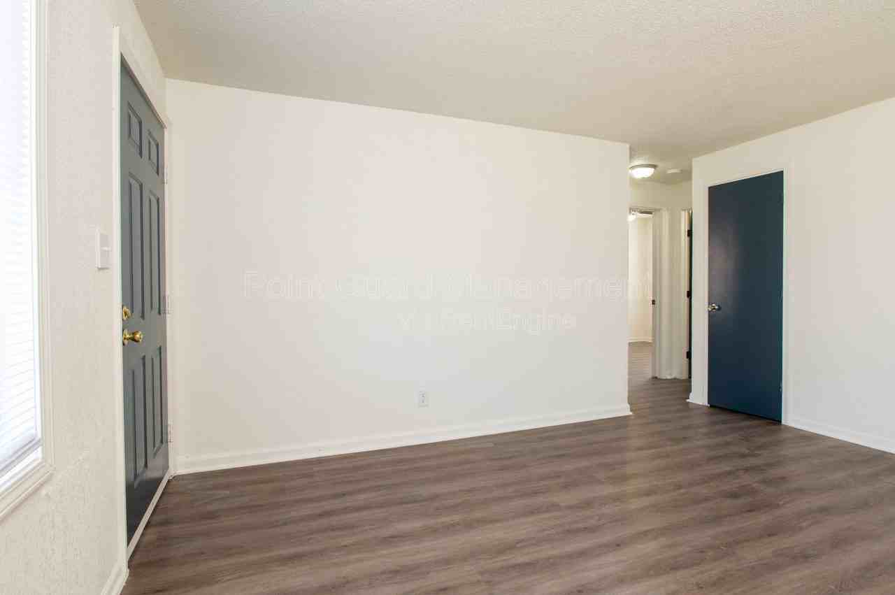 818 Sylvan Ln #818S - Photo 7 of 21