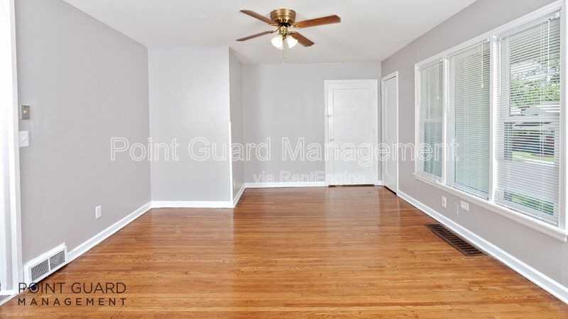 256 S Rutan St - Photo 4 of 8