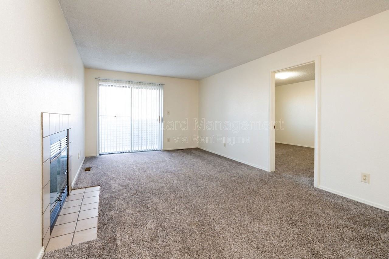 1905 E 24th Ave - Photo 2 of 33