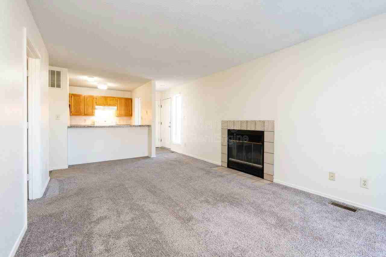 1905 E 24th Ave - Photo 5 of 33