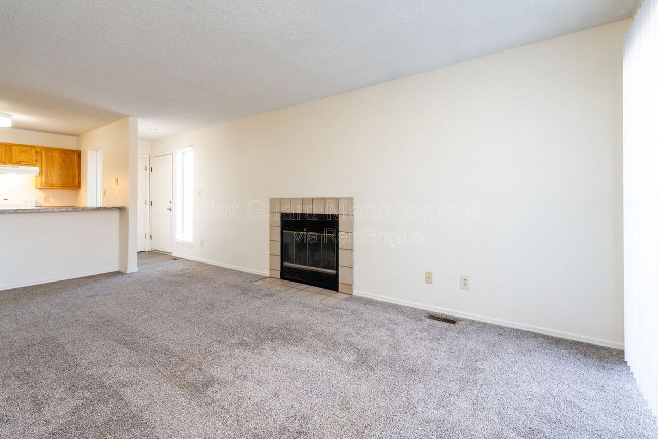 1905 E 24th Ave - Photo 6 of 33