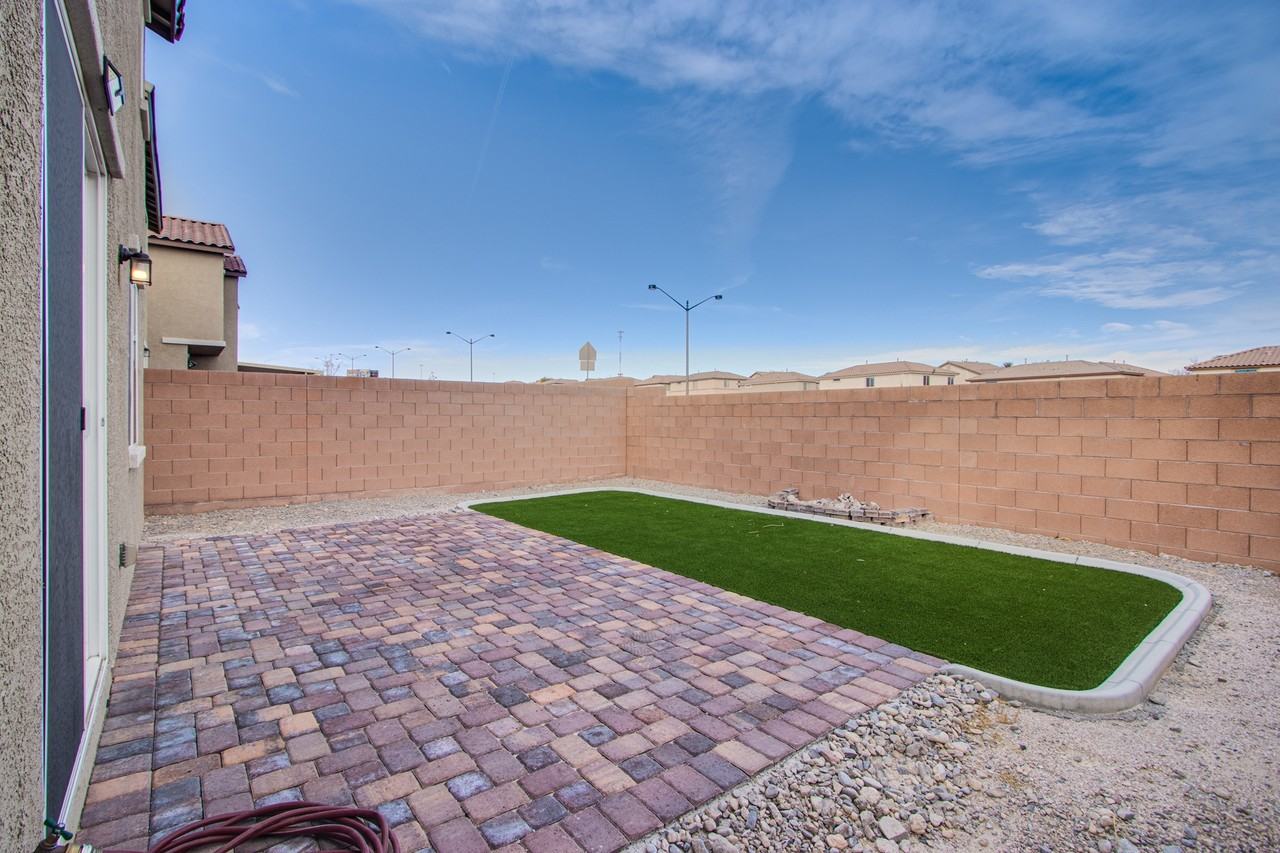 8256 Nebula Cloud Ave - Photo 2 of 27