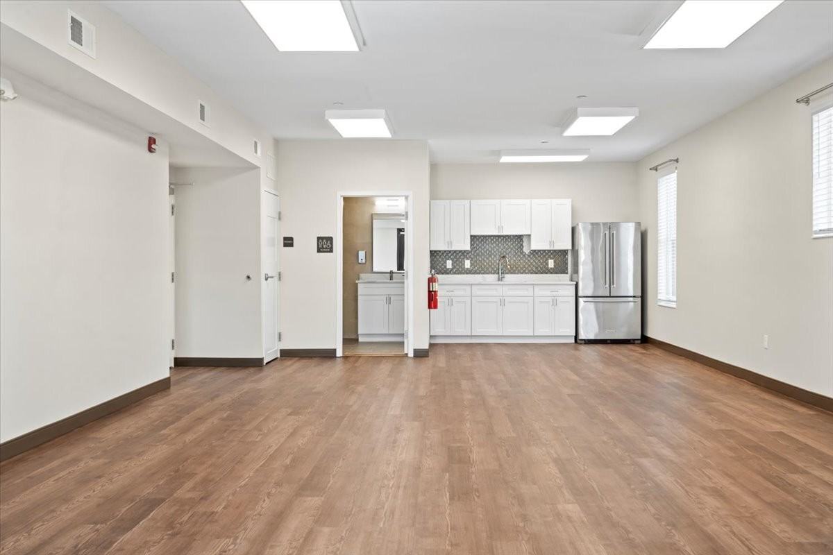 12040 Forrest St - Photo 5 of 5