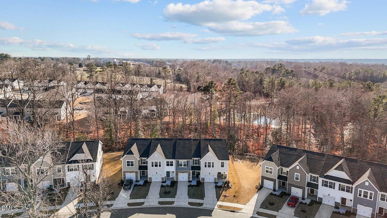 238 Velvet Ridge Way - Photo 2 of 33