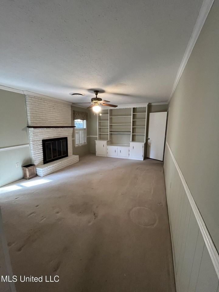 808 Live Oak Dr - Photo 7 of 12