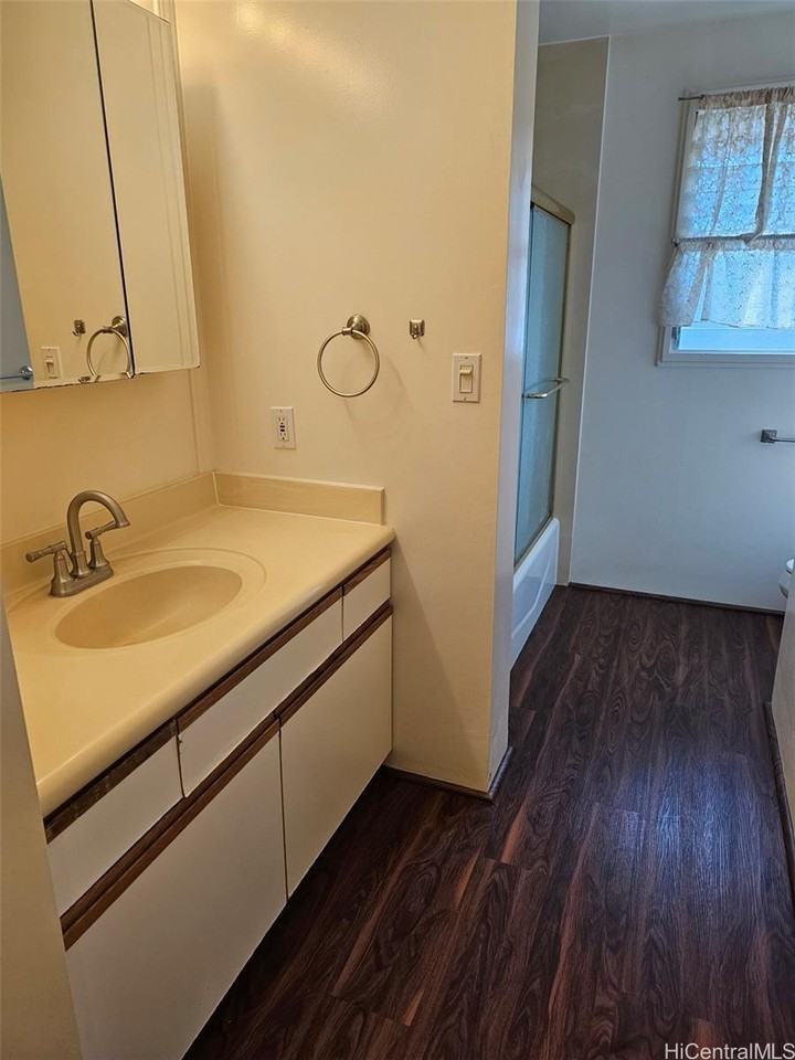 844 Wahinani St - Photo 7 of 10