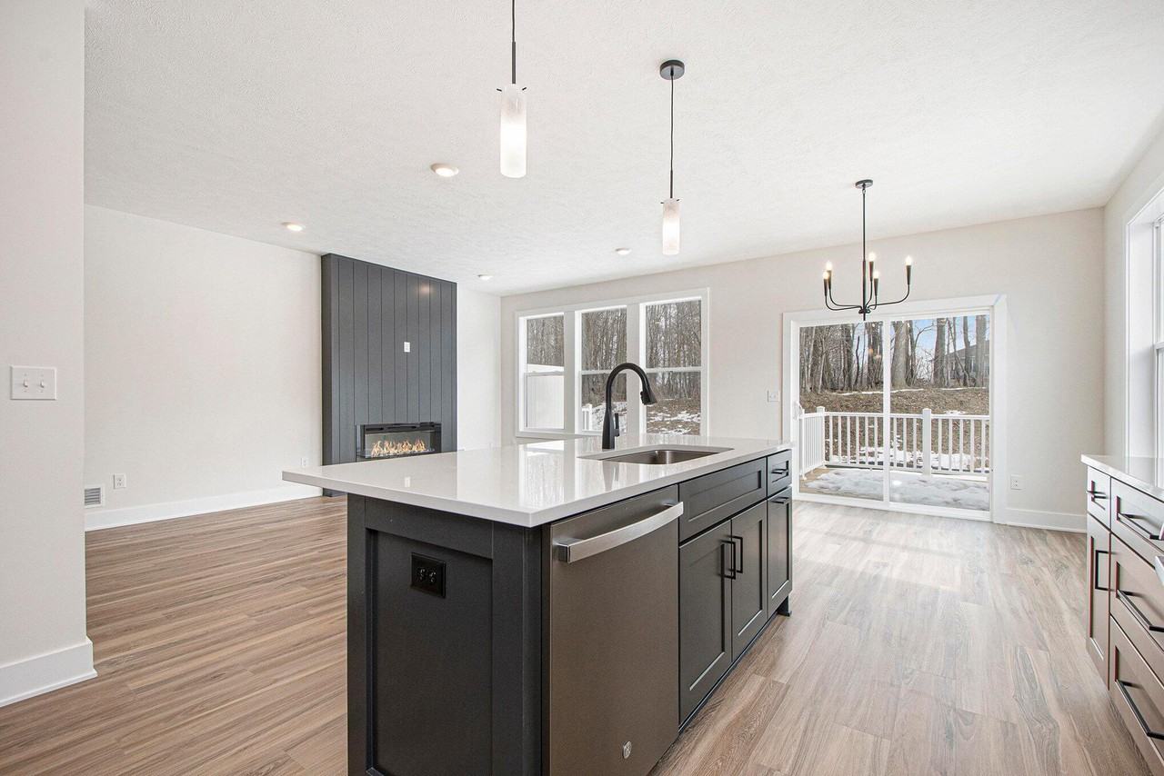 1962 N Park Rd - Photo 2 of 18