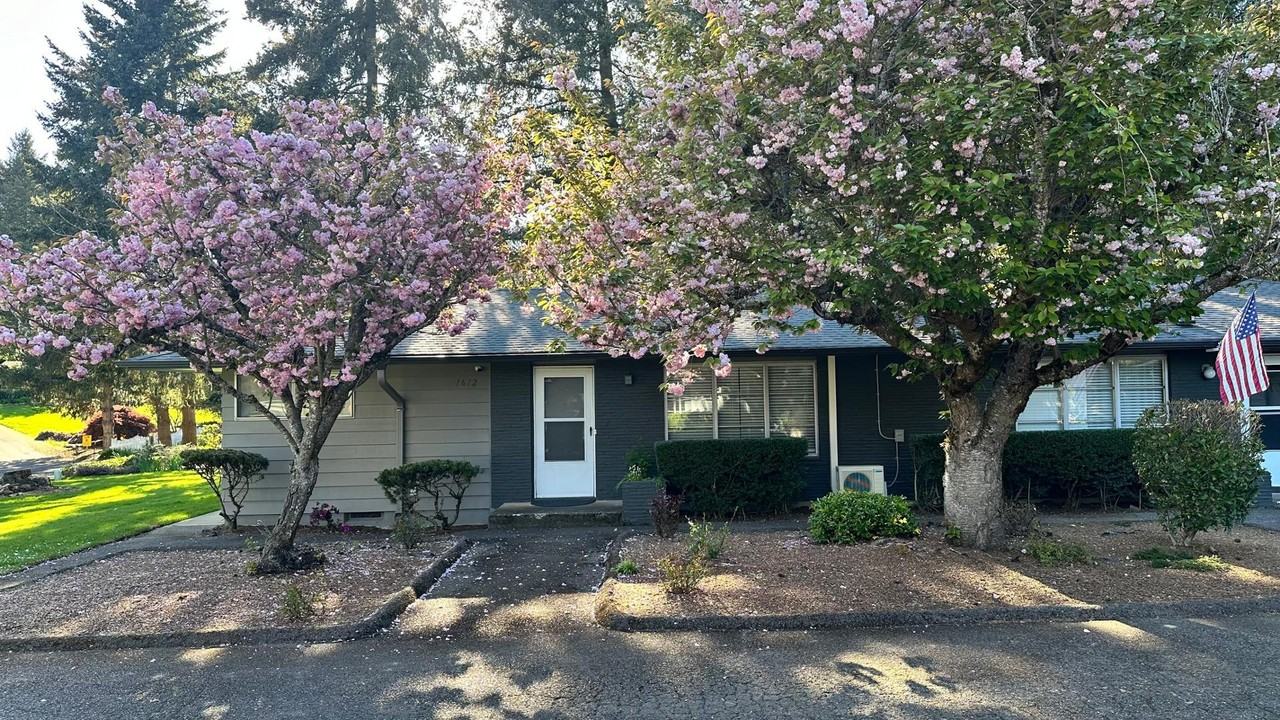 1612 Nw 109th St - Photo 3 of 13