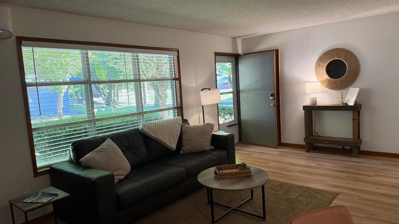 1612 Nw 109th St - Photo 7 of 13