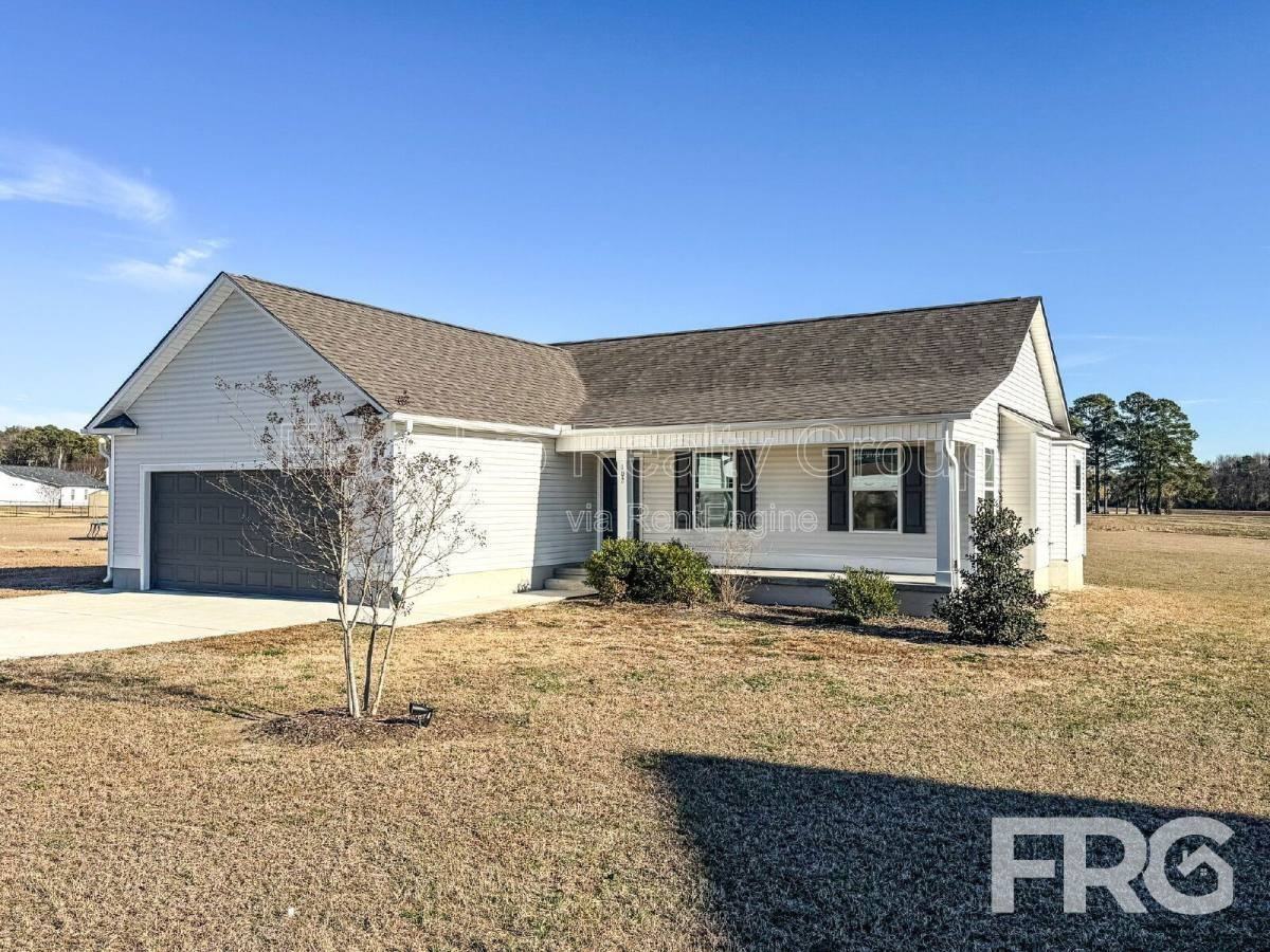 102 Michael Thomas Pl - Photo 2 of 10