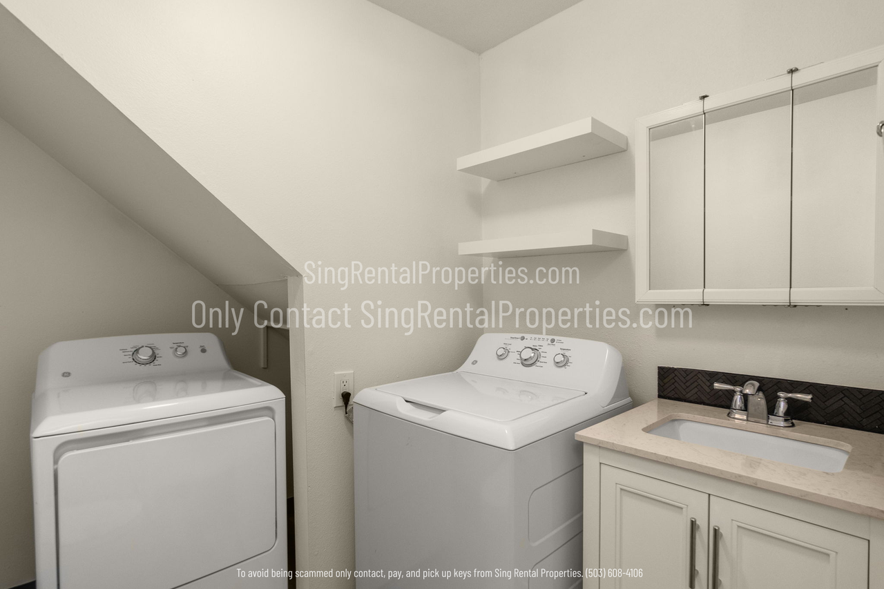 4495 Riverview Ave #2 - Photo 2 of 22