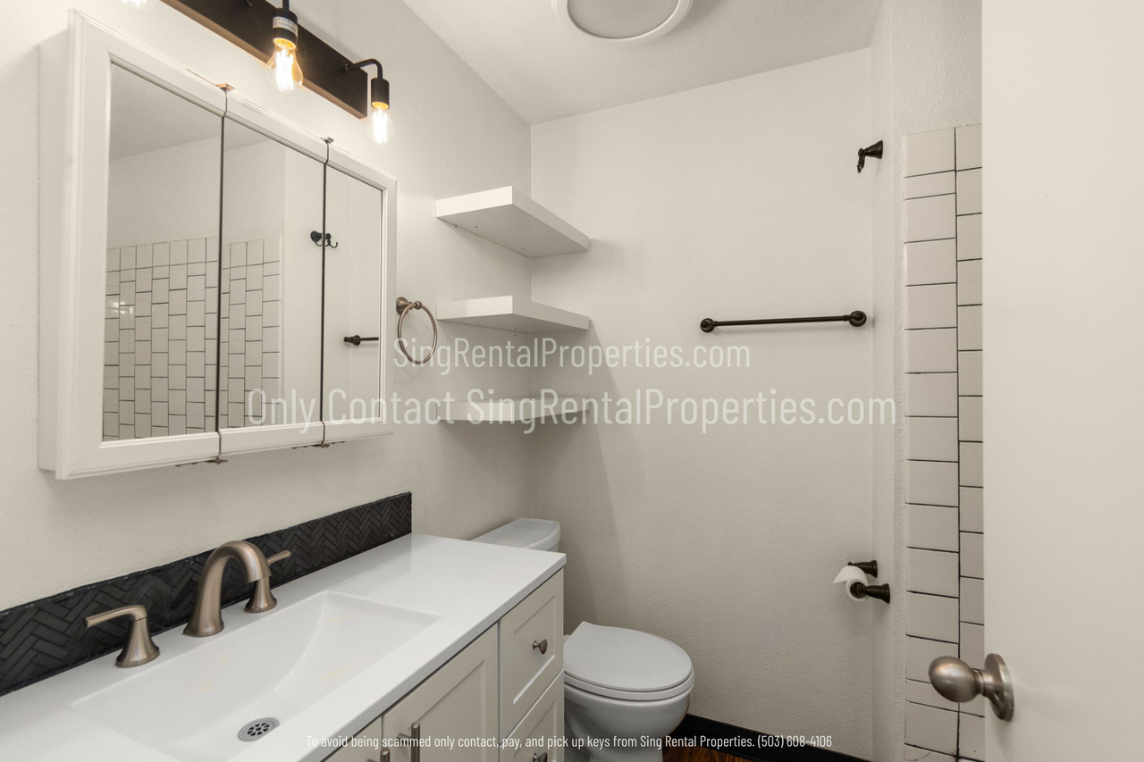 4495 Riverview Ave #2 - Photo 4 of 22