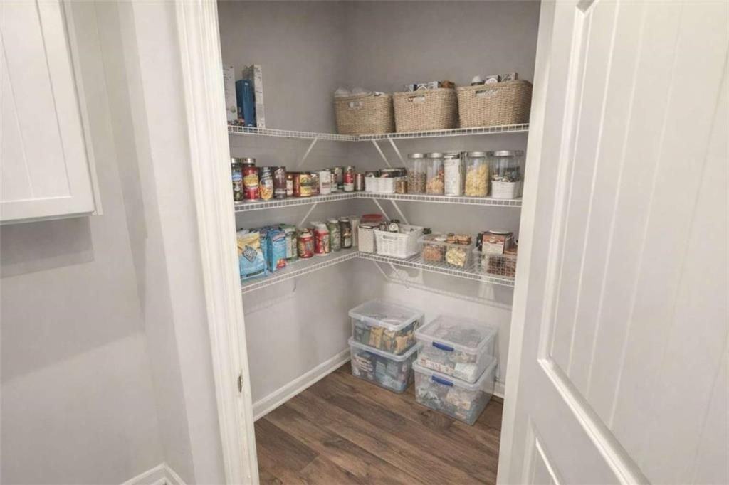 3190 Greyton Dr - Photo 7 of 31