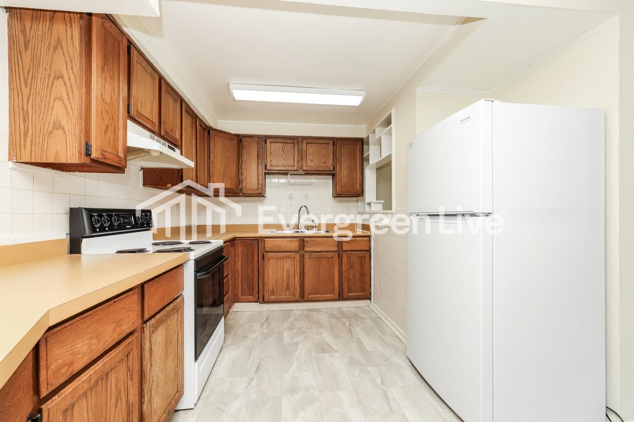 6282 Old Troy Pike - Photo 6 of 15