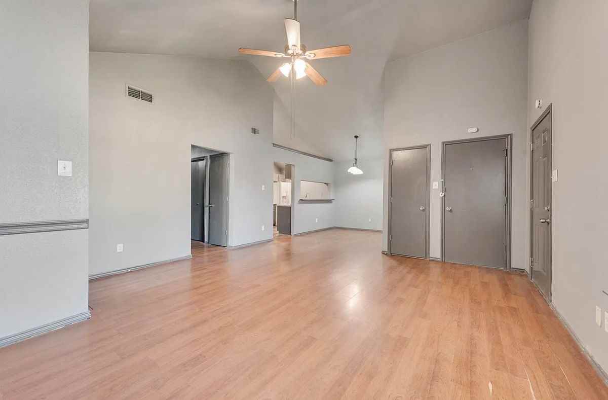 9112 Coral Ln - Photo 7 of 14