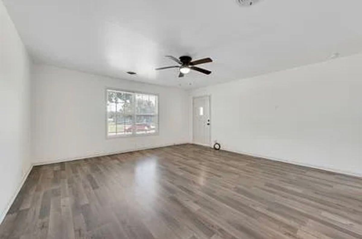 725 W Brock St - Photo 6 of 19