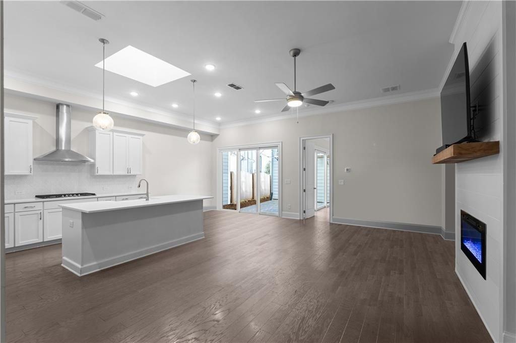 648 Stickley Oak Way - Photo 5 of 46