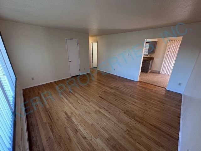 5419 Se 17th Ave - Photo 6 of 19