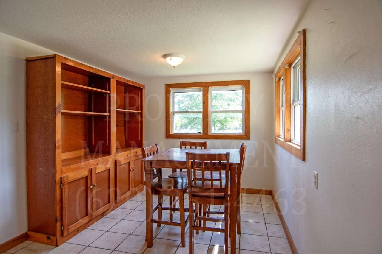 2041 County Road 5300 - Photo 2 of 20