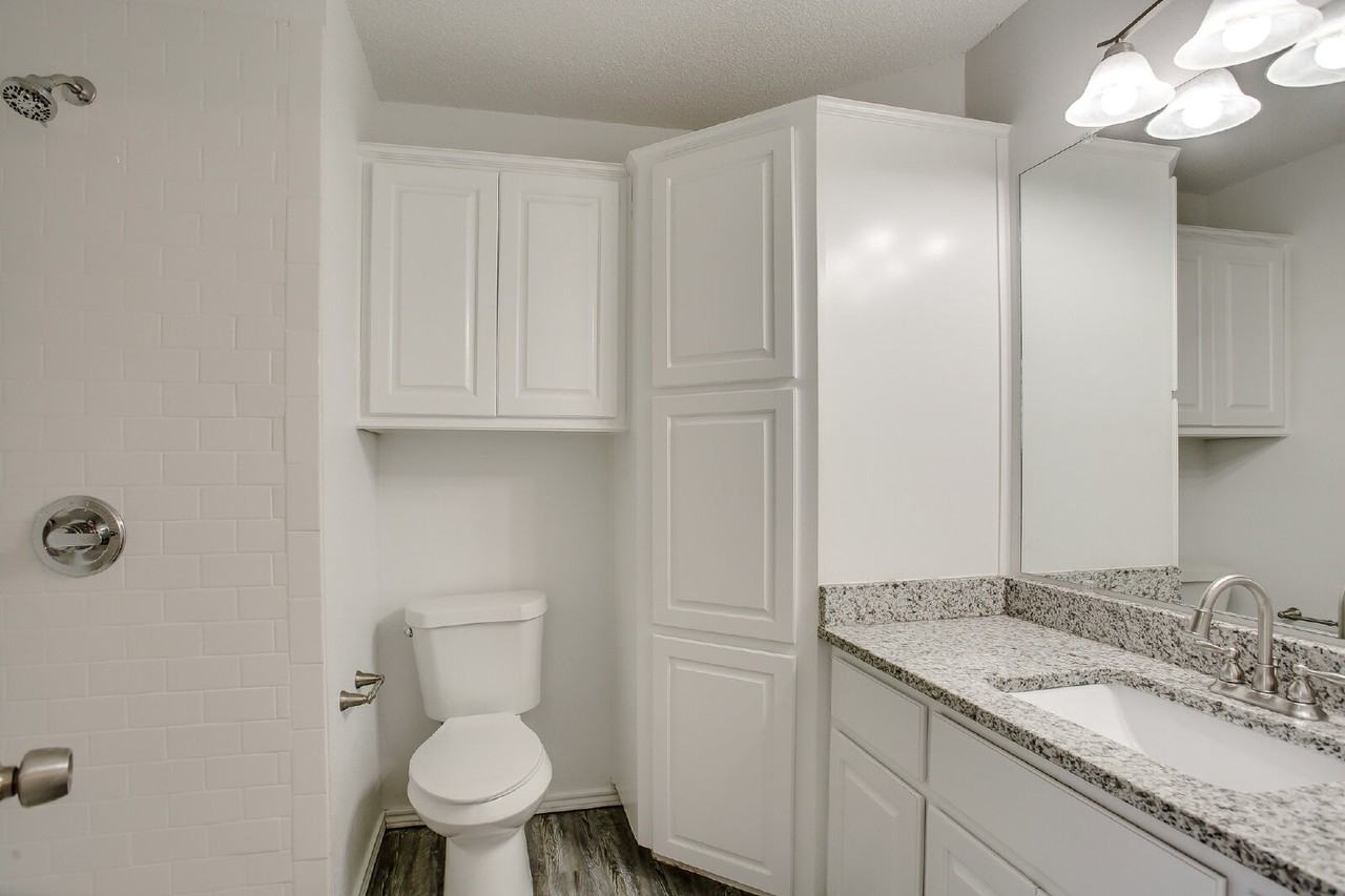 2513 108th Dr - Photo 7 of 12