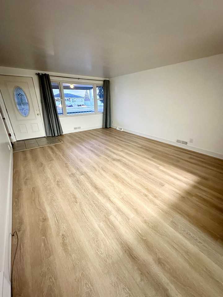 3448 8th Ave N - Photo 6 of 24